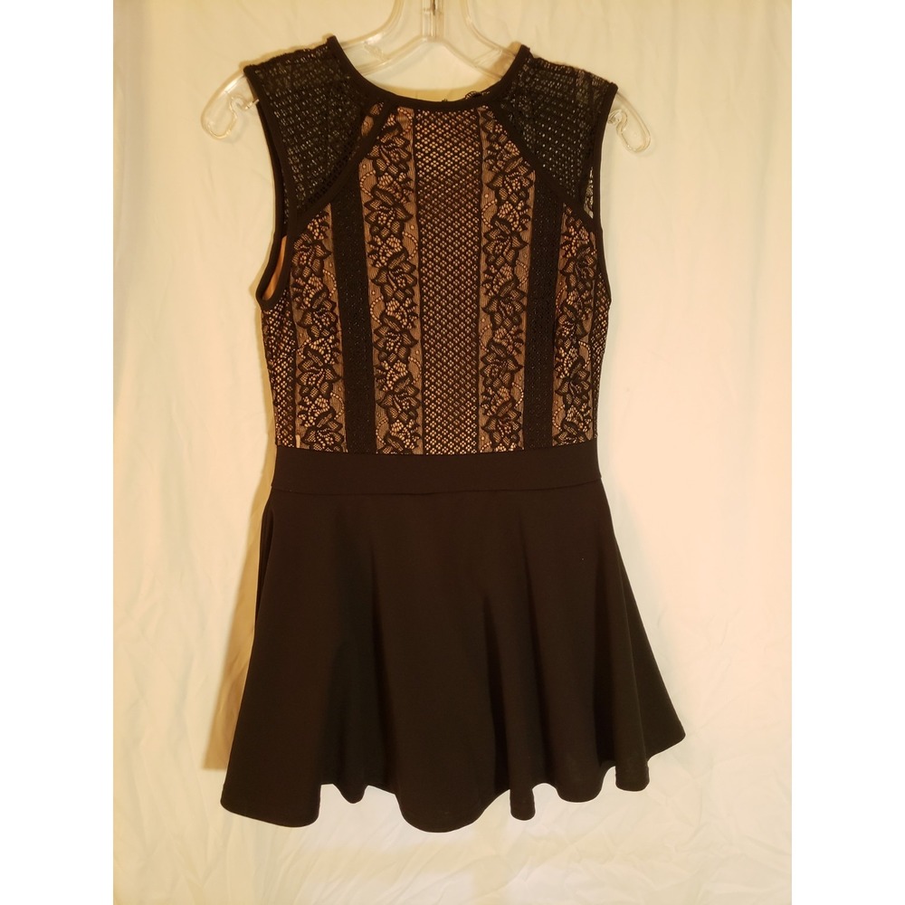 Women's Mind Code Black Sleeveless Lace Shorts Romper Size M
